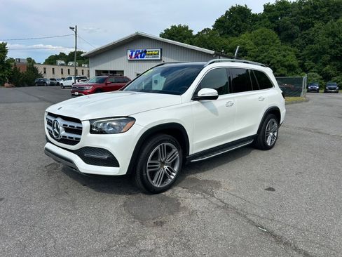 Used 2022 Mercedes-Benz GLS 450 4MATIC image 2