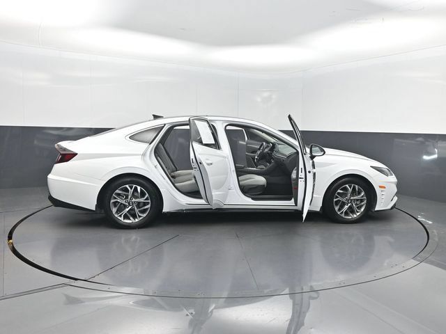 Used 2021 Hyundai Sonata SEL w/ Convenience Package FWD image 32