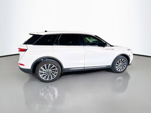 Used 2023 Lincoln Corsair Reserve w/ Equipment Group 201A FWD image 9