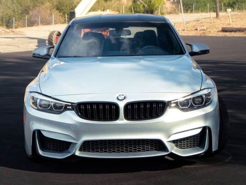 Used 2018 BMW M3 image 2