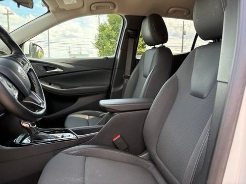 Used 2024 Buick Encore GX Preferred w/ Comfort Package FWD image 29