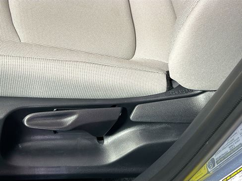 New 2026 Toyota Corolla Cross L image 15