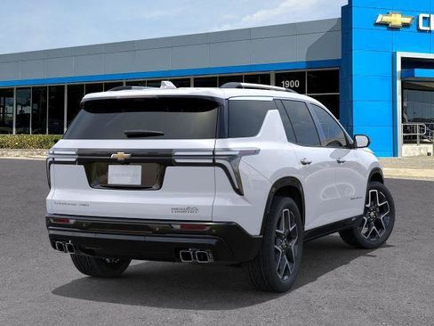 New 2026 Chevrolet Traverse High Country w/ LPO, Floor Liner Package AWD/4WD image 28