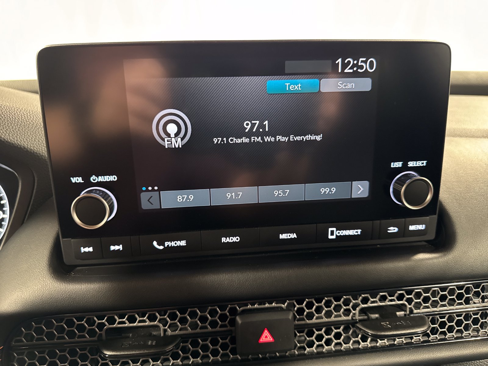 Certified 2024 Honda HR-V Sport image 17