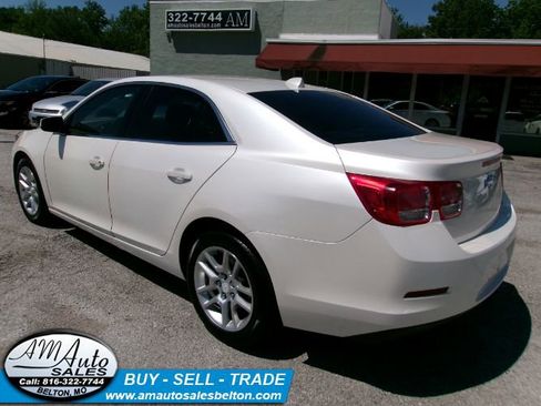 Used 2013 Chevrolet Malibu Eco w/ Power Convenience Package FWD image 2
