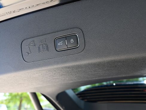 Used 2026 Lincoln Aviator Reserve AWD/4WD image 48