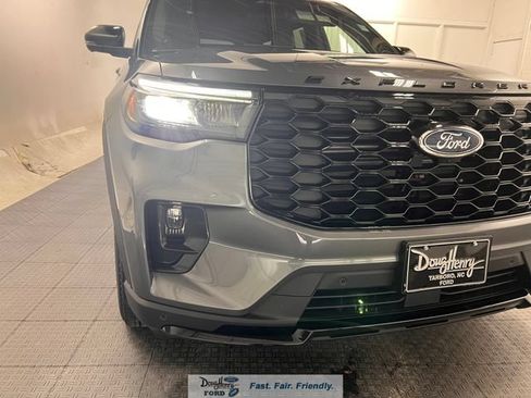 New 2026 Ford Explorer ST-Line RWD image 9