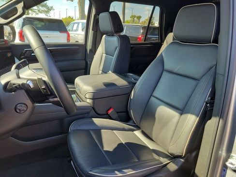 Certified 2025 Chevrolet Tahoe Premier image 23