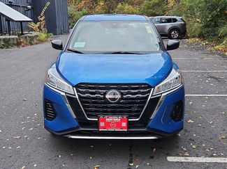 Certified 2025 Nissan Kicks Play S video 2