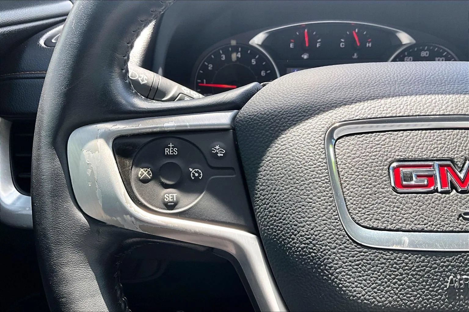 Used 2020 GMC Terrain SLE w/ Driver Convenience Package FWD image 19