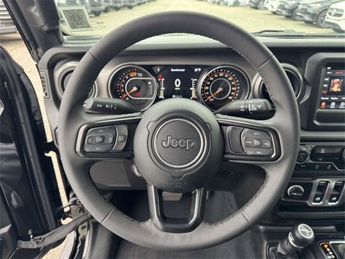 Used 2023 Jeep Wrangler Sport S image 21