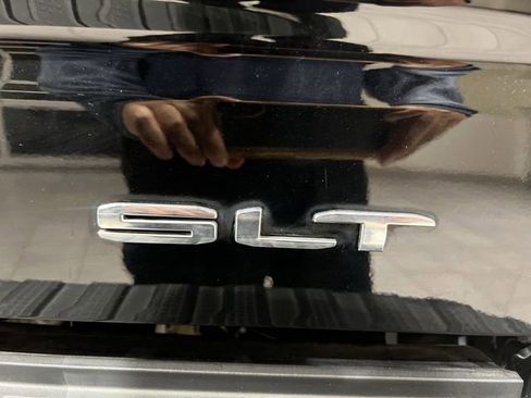 Used 2021 GMC Sierra 1500 SLT image 27