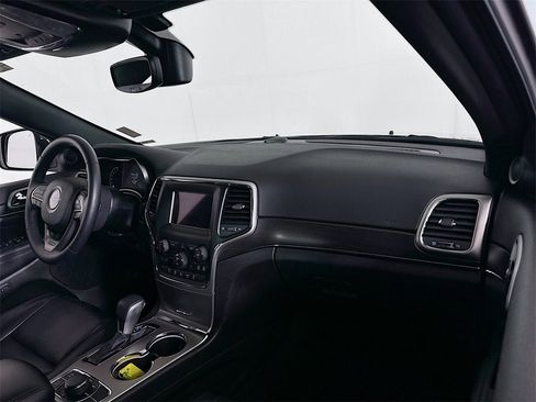 Used 2018 Jeep Grand Cherokee Limited w/ Trailer Tow Group IV image 21