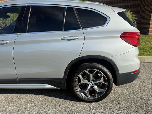 Used 2017 BMW X1 xDrive28i image 9