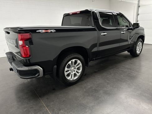 Used 2023 Chevrolet Silverado 1500 LTZ image 12