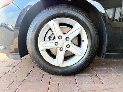 Used 2022 Chevrolet Malibu LS w/ Driver Confidence Package II image 18