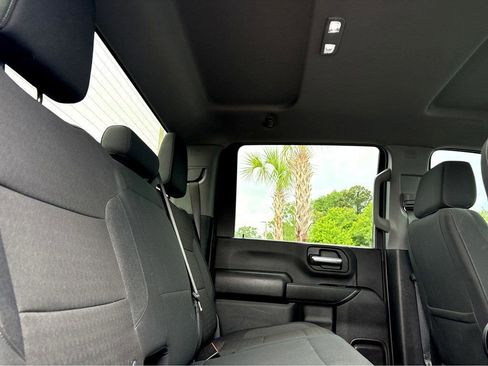 Used 2025 Chevrolet Silverado 2500 Custom w/ Custom Value Package AWD/4WD image 9
