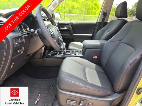 Used 2023 Toyota 4Runner TRD Off-Road Premium w/ Moonroof Package AWD/4WD image 25
