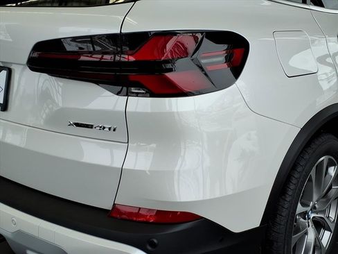 New 2026 BMW X5 xDrive40i image 25