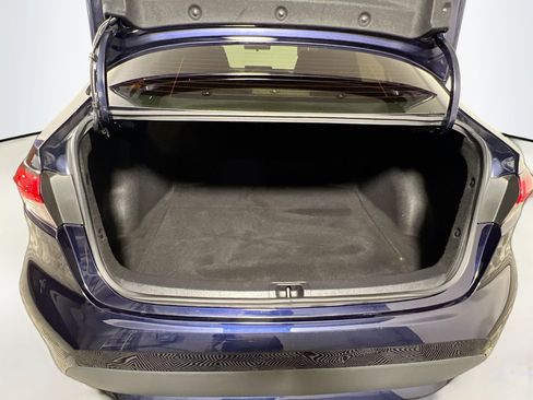 Used 2020 Toyota Corolla LE FWD image 32