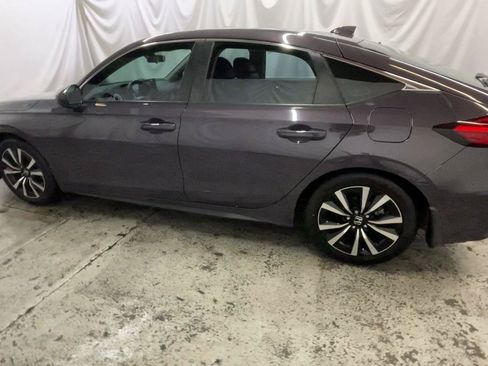 Certified 2024 Honda Civic EX-L image 9