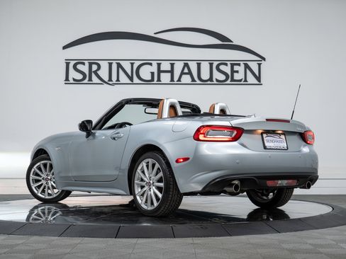 Used 2018 FIAT 124 Spider Lusso w/ Convenience Group image 28