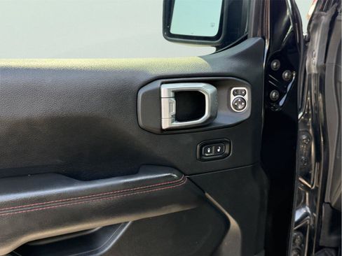 Used 2021 Jeep Wrangler Unlimited Rubicon AWD/4WD image 13
