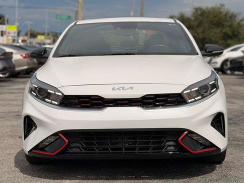 Used 2024 Kia Forte GT-Line w/ GT-Line Premium Package FWD image 3