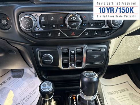 Used 2020 Jeep Wrangler Unlimited Sahara image 21