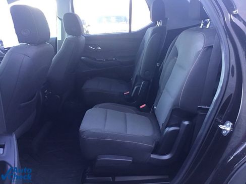 Used 2019 Chevrolet Traverse LT w/ LPO, Floor Liner Package image 14