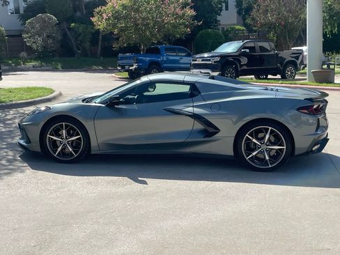 Used 2023 Chevrolet Corvette Stingray Convertible w/ 1LT RWD image 3
