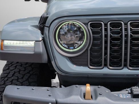 Used 2025 Jeep Wrangler Unlimited Rubicon 392 AWD/4WD image 12