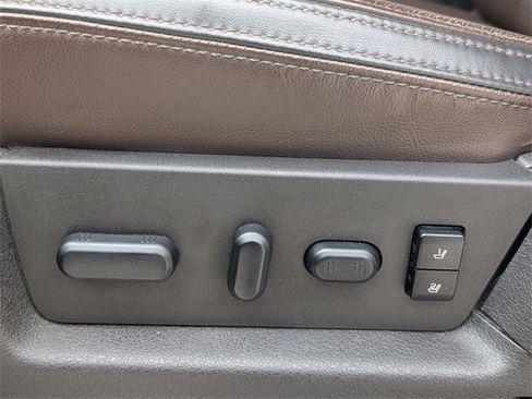 Used 2011 Ford F150 Platinum image 14