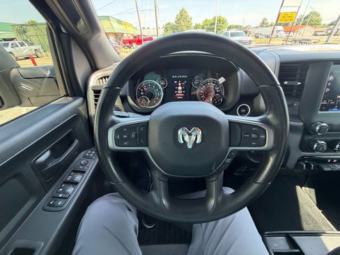 Used 2024 RAM 2500 Tradesman w/ Chrome Appearance Group AWD/4WD image 13