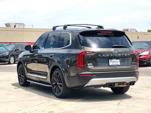 Used 2020 Kia Telluride SX w/ SX Prestige Package AWD/4WD image 3