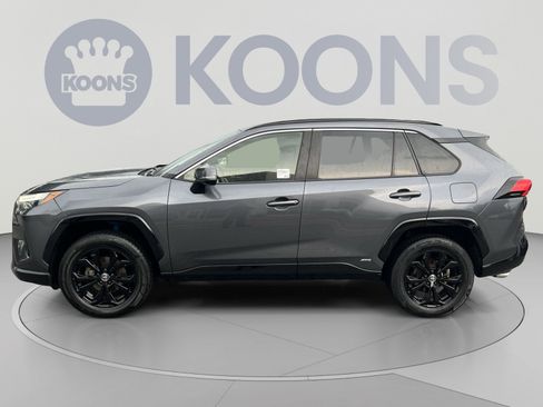 Used 2022 Toyota RAV4 SE w/ Convenience Package AWD/4WD image 2