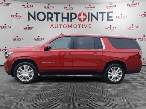 Used 2023 Chevrolet Suburban High Country w/ Max Trailering Package image 3