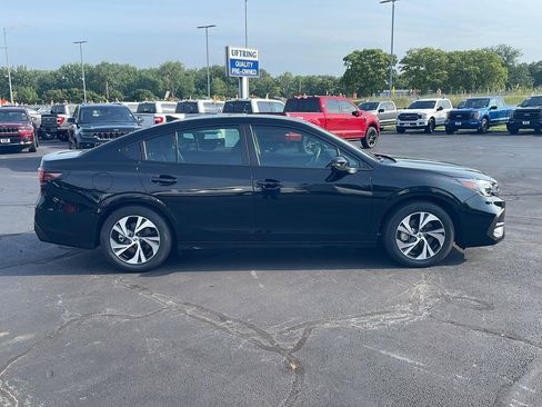 Used 2025 Subaru Legacy Premium AWD/4WD image 6
