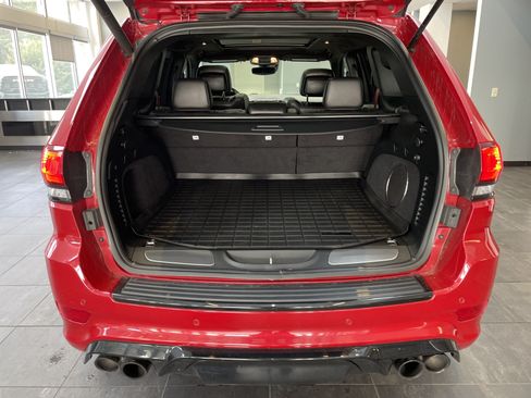 Used 2018 Jeep Grand Cherokee Trackhawk AWD/4WD image 38