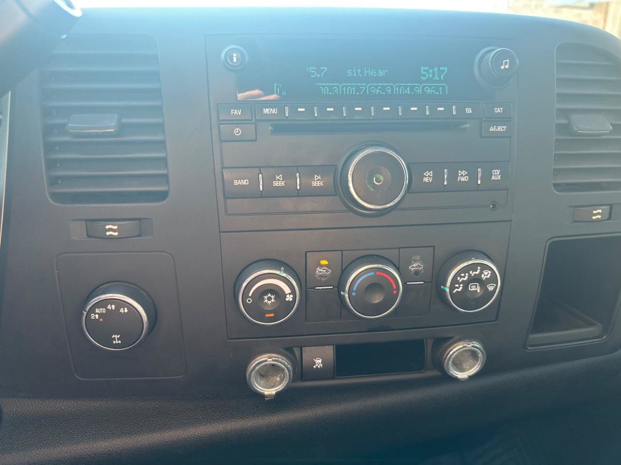 Used 2010 Chevrolet Silverado 1500 LT w/ Power Pack Plus AWD/4WD image 13