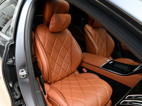 Used 2023 Mercedes-Benz Maybach S 680 4MATIC w/ Manufaktur Leather Package image 64