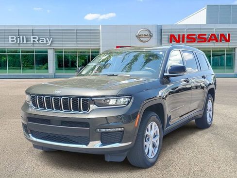 Used 2022 Jeep Grand Cherokee L Limited RWD image 2