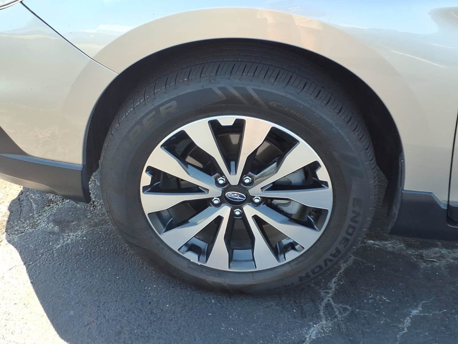 Used 2017 Subaru Outback 2.5i Limited AWD/4WD image 31