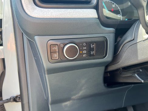Used 2023 Ford Maverick XLT FWD image 12