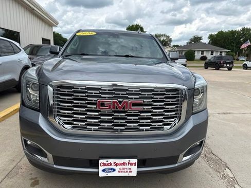 Used 2020 GMC Yukon Denali w/ Denali Ultimate Package AWD/4WD image 3