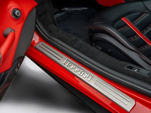 Used 2016 Ferrari 488 GTB RWD image 26