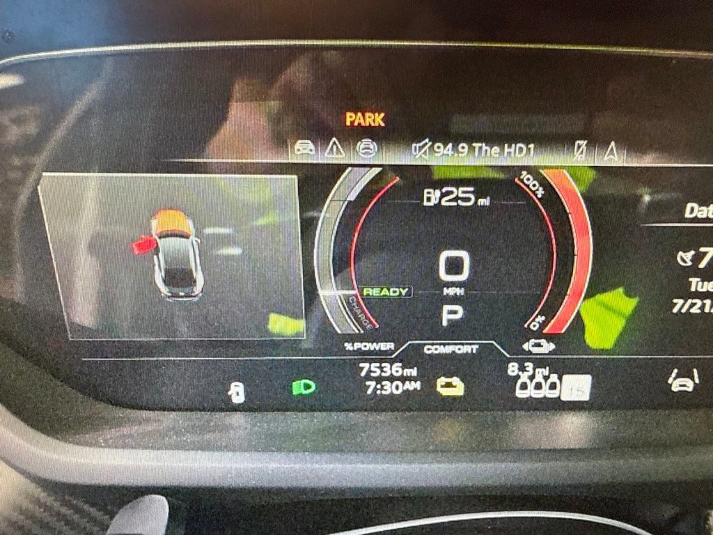 Used 2024 Audi e-tron GT Prestige AWD/4WD image 16