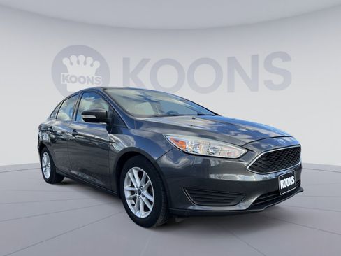 Used 2017 Ford Focus SE image 10