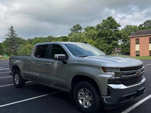 Used 2021 Chevrolet Silverado 1500 LT w/ Work Truck Package AWD/4WD image 3