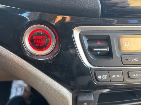 Used 2018 Honda Ridgeline RTL-E image 13